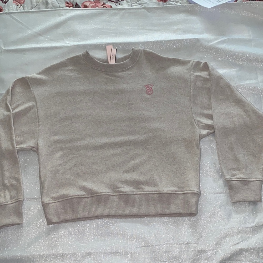 Victoria’s secret sweater new.